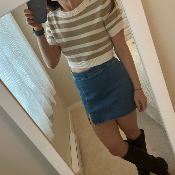 Knit striped crop sweater - Picture 1 of 3